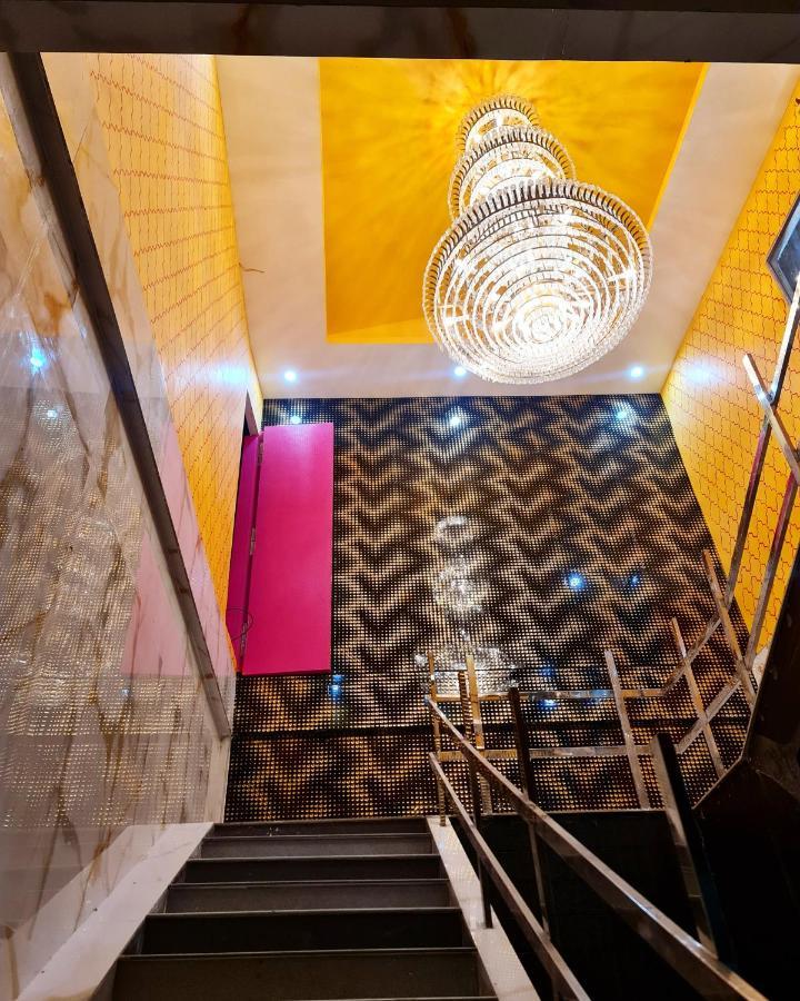 Hotel Aurelia Pearl Патна Екстериор снимка