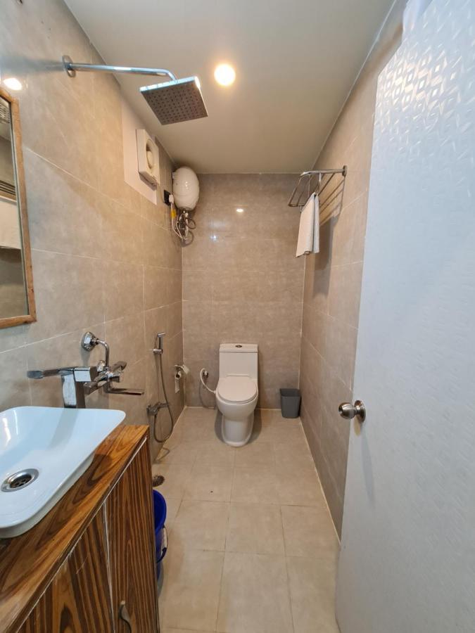 Hotel Aurelia Pearl Патна Екстериор снимка